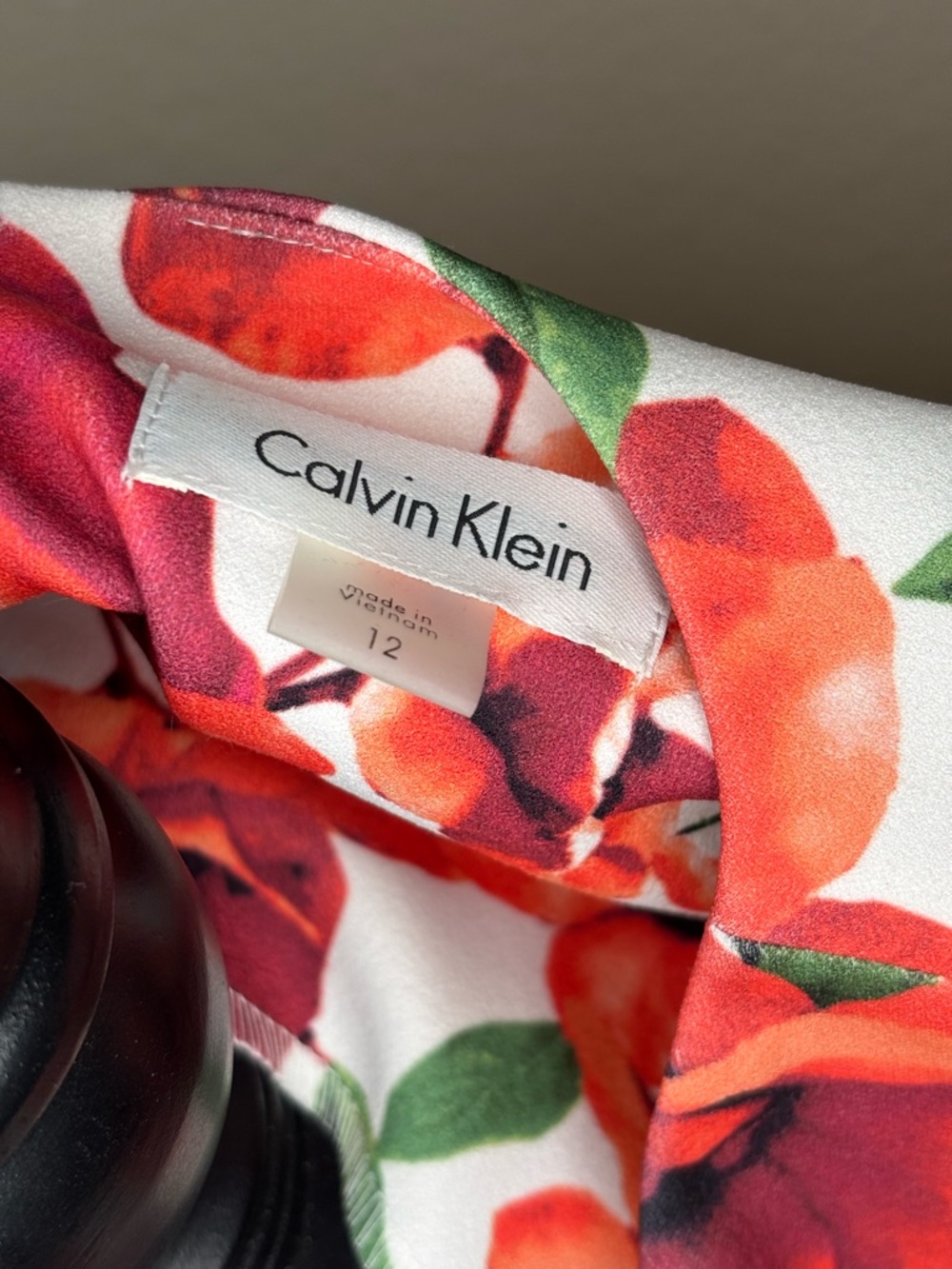 Calvin Klein White and Red Floral Midi Dress Size 12 - Picture 5 of 6